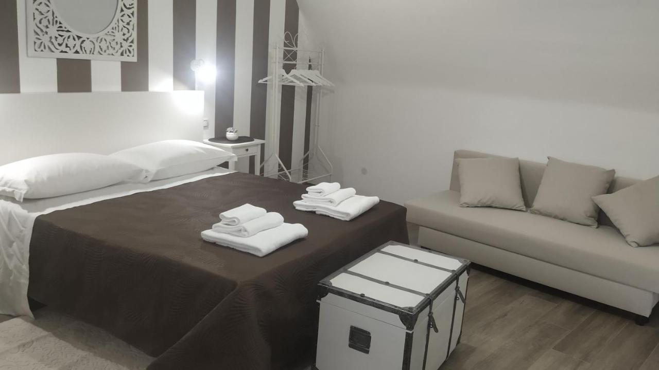 Comeacasa B&B Palo del Colle Bagian luar foto